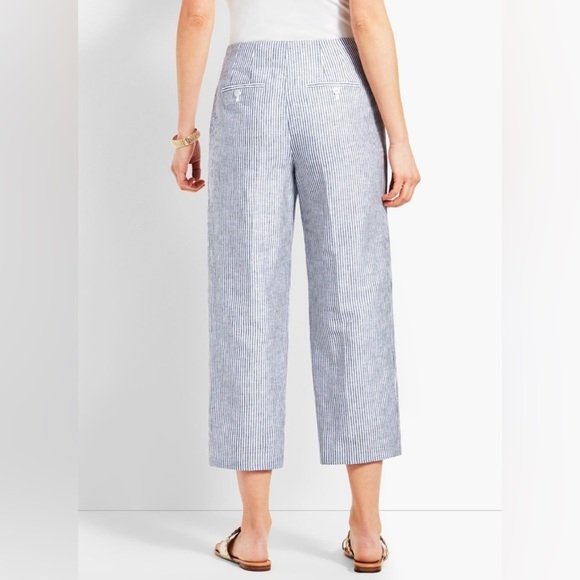 Talbots Chelsea Women's Size 10 Seersucker Crop Capri Pants Blue & White Striped - Picture 2 of 10